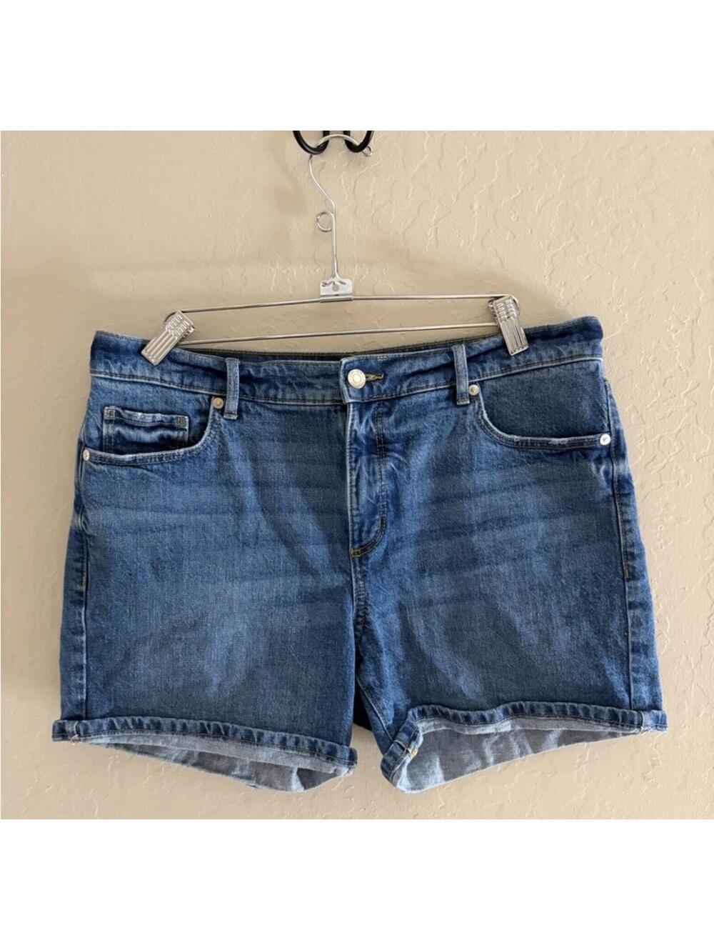 Loft the roll denim shorts